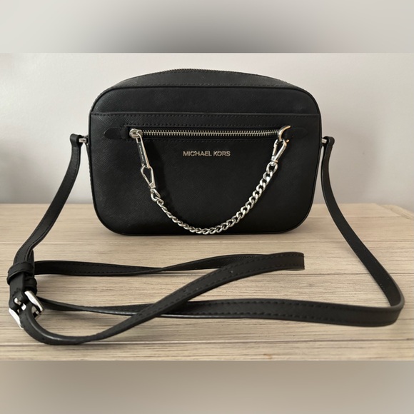 Michael Kors Adjustable Black Crossbody Bag with Silver Chain and Zipper Accents - Picture 1 of 7